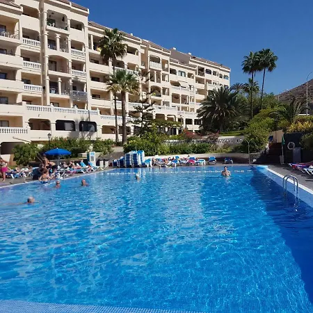 Castle Harbour With Heated Pool, Only 700 Meters To The Beach, Wifi, Balcony *