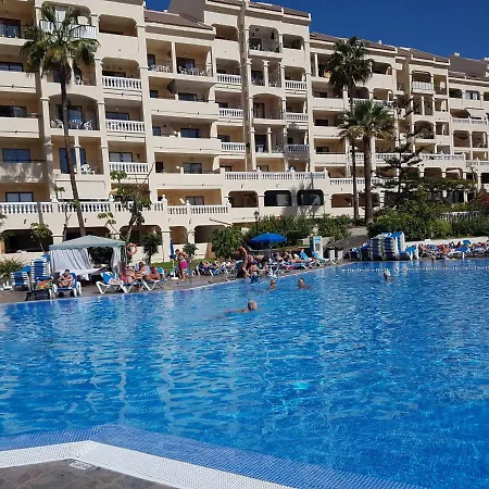 Castle Harbour With Heated Pool, Only 700 Meters To The Beach, Wifi, Balcony