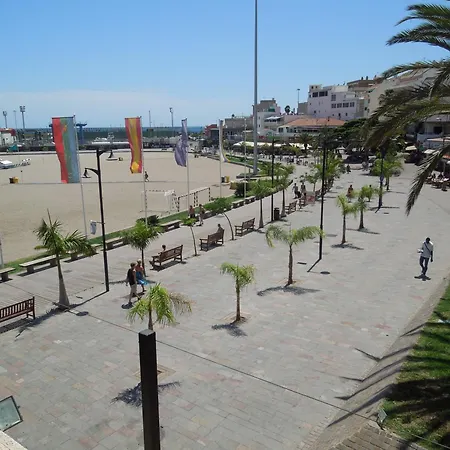 Castle Harbour With Heated Pool, Only 700 Meters To The Beach, Wifi, Balcony