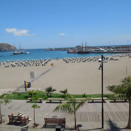 Apartment Castle Harbour With Heated Pool, Only 700 Meters To The Beach, Wifi, Balcony Arona (Tenerife)